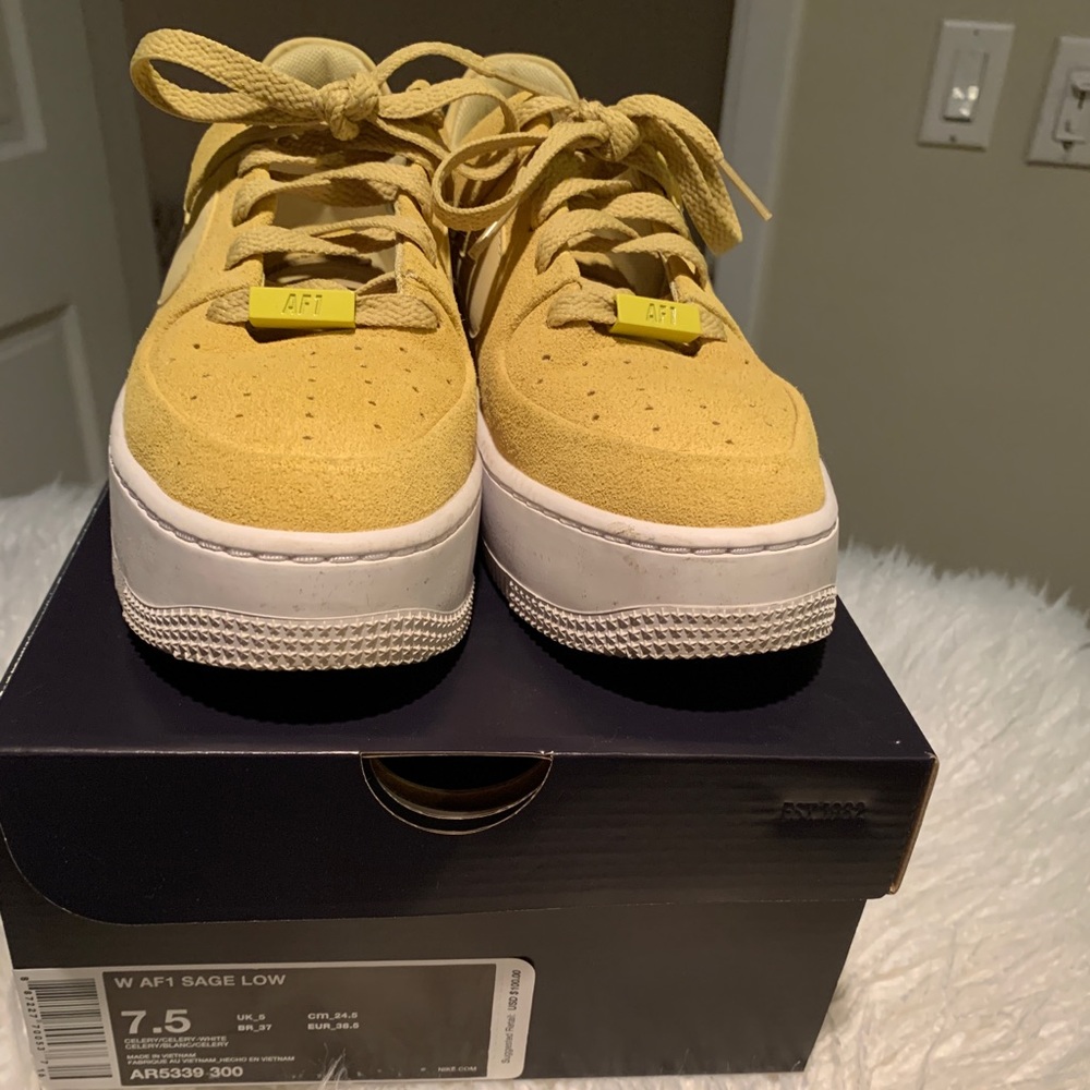 Nike Air Force 1 sage low